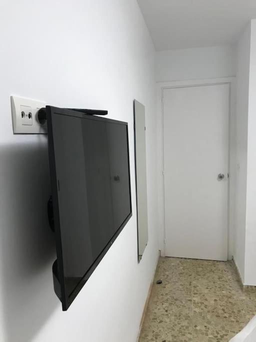 Apartamento Primera Linea Playa-Youtripmalaga Fuengirola Kültér fotó